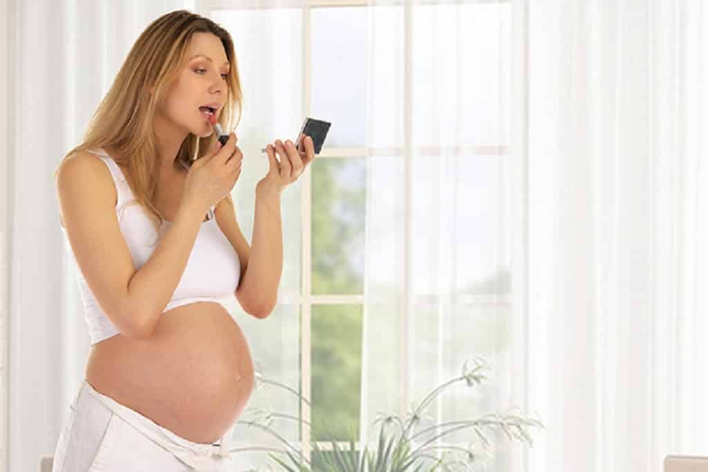 24 Best Pregnancy-Safe Makeup & Top Brands Review Guide