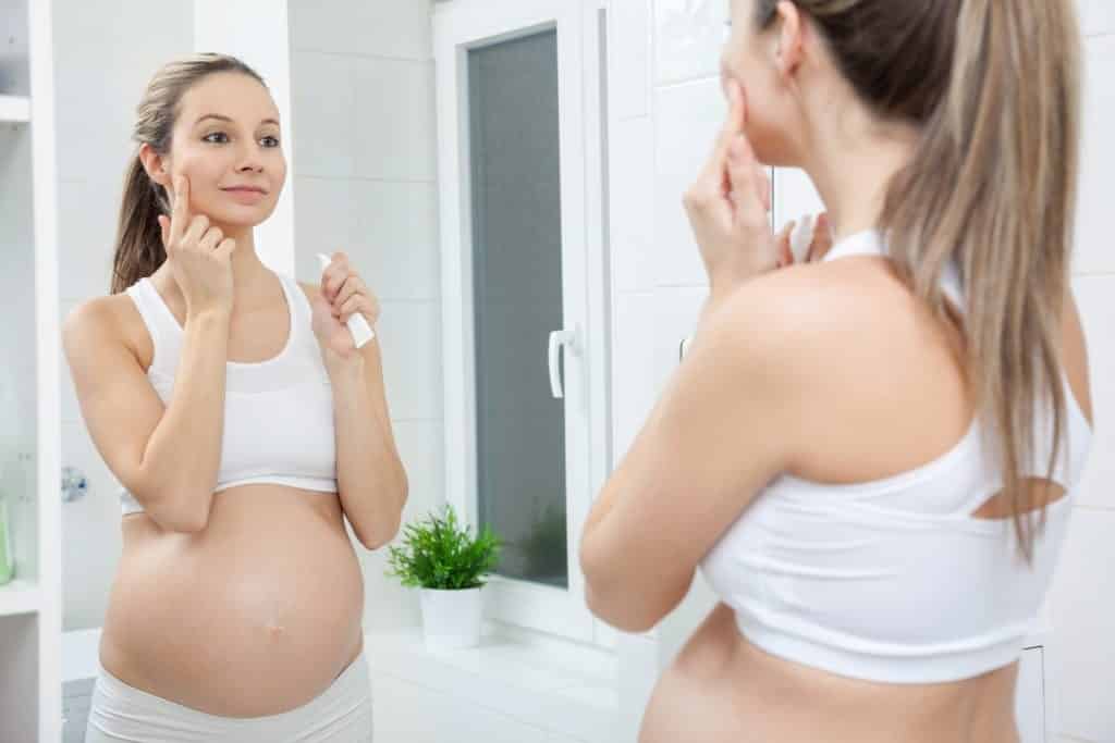19 Best Pregnancy-Safe Foundations & Concealers: Reviews & Buying Guide