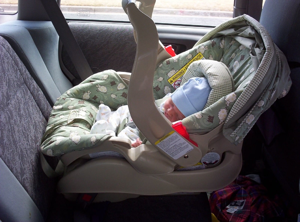 Graco Milestone vs. Graco 4Ever Convertible Car Seat: Differences Explained